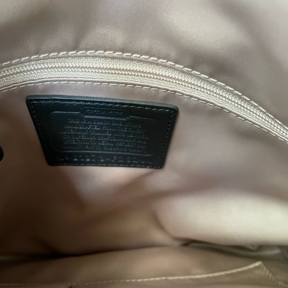 Coach Bag, Coach crossbody, Coach green bag. - Picture 9 of 16